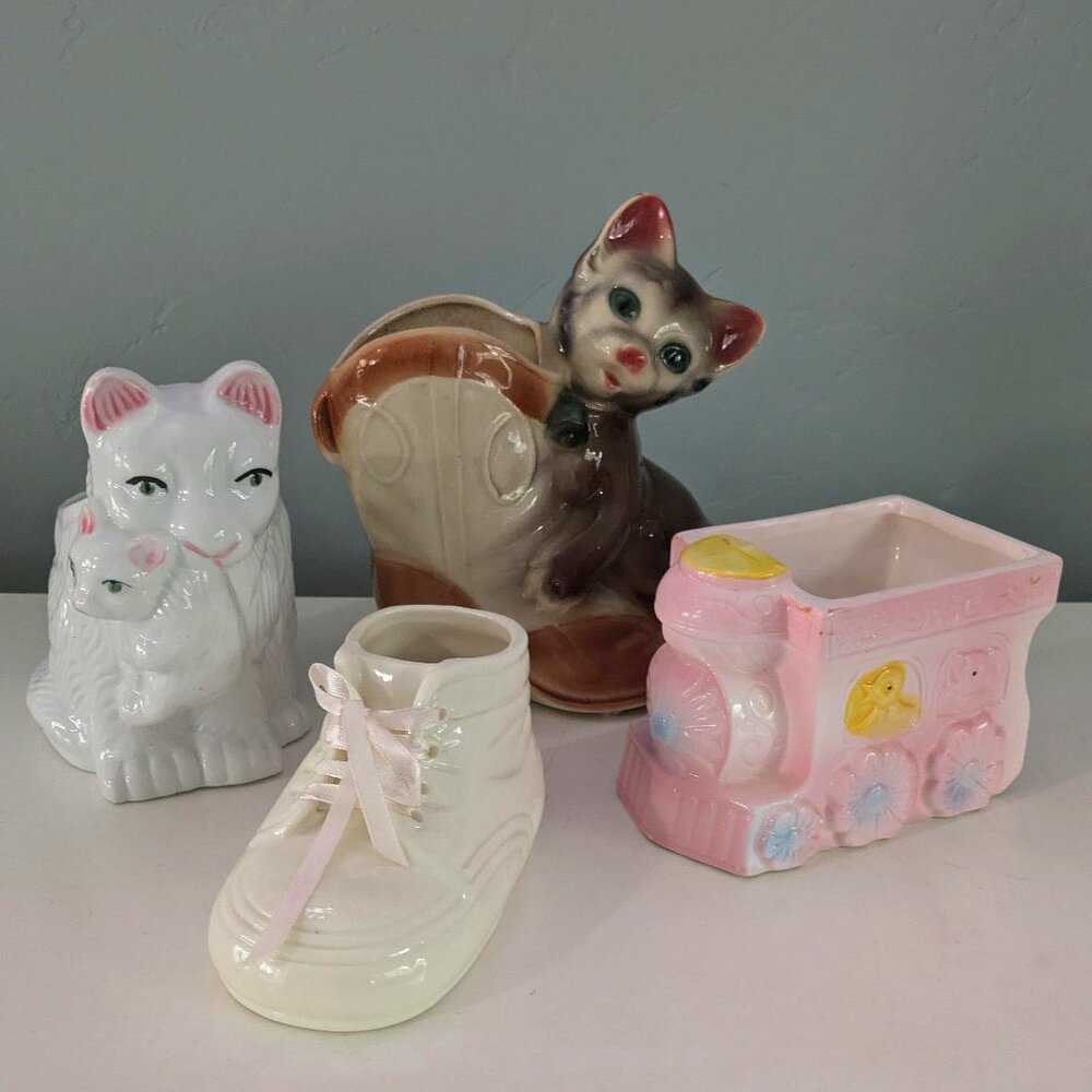 Lot of 4 Vintage Planters